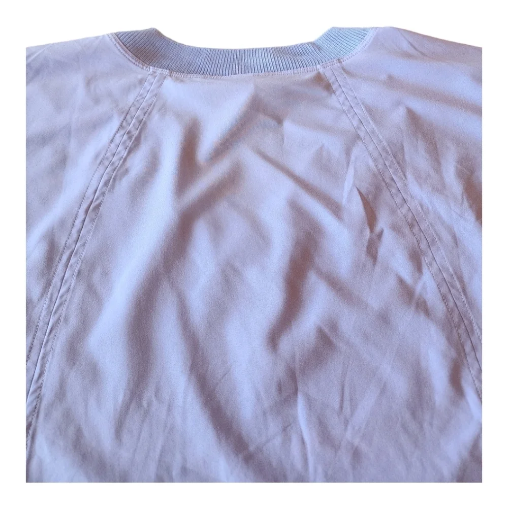 Athleta periwinkle Zephyr v-neck stretch short sleeve curved hem top S - Picture 6 of 13